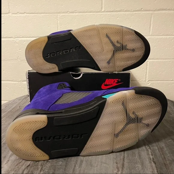 Air Jordan 5 Alternate Grape